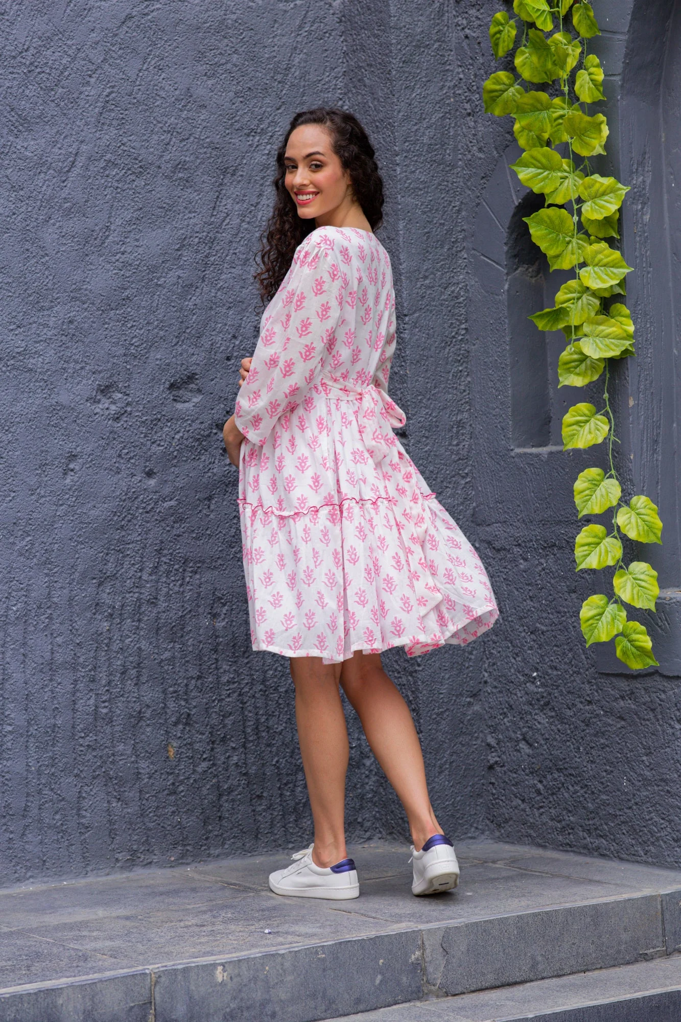 Chic Daisy Pink Maternity & Nursing Dress - Chenance